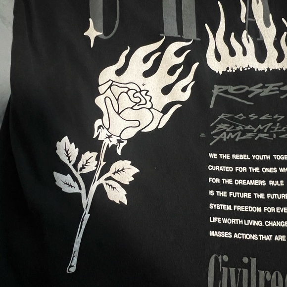 Black Short Sleeve Crew Neck Tee - Picture 5 of 6